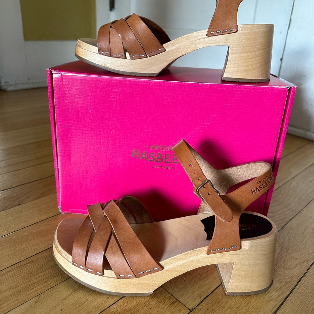 Swedish Hasbeens Brown Platform Sandals with Wooden Sole. Great condition.